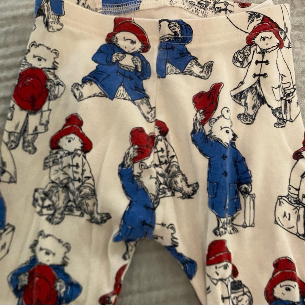 Adorable 4T Paddington PJs - Picture 6 of 10